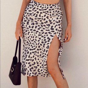 Princess Polly Nia Midi Leopard Skirt with Slit